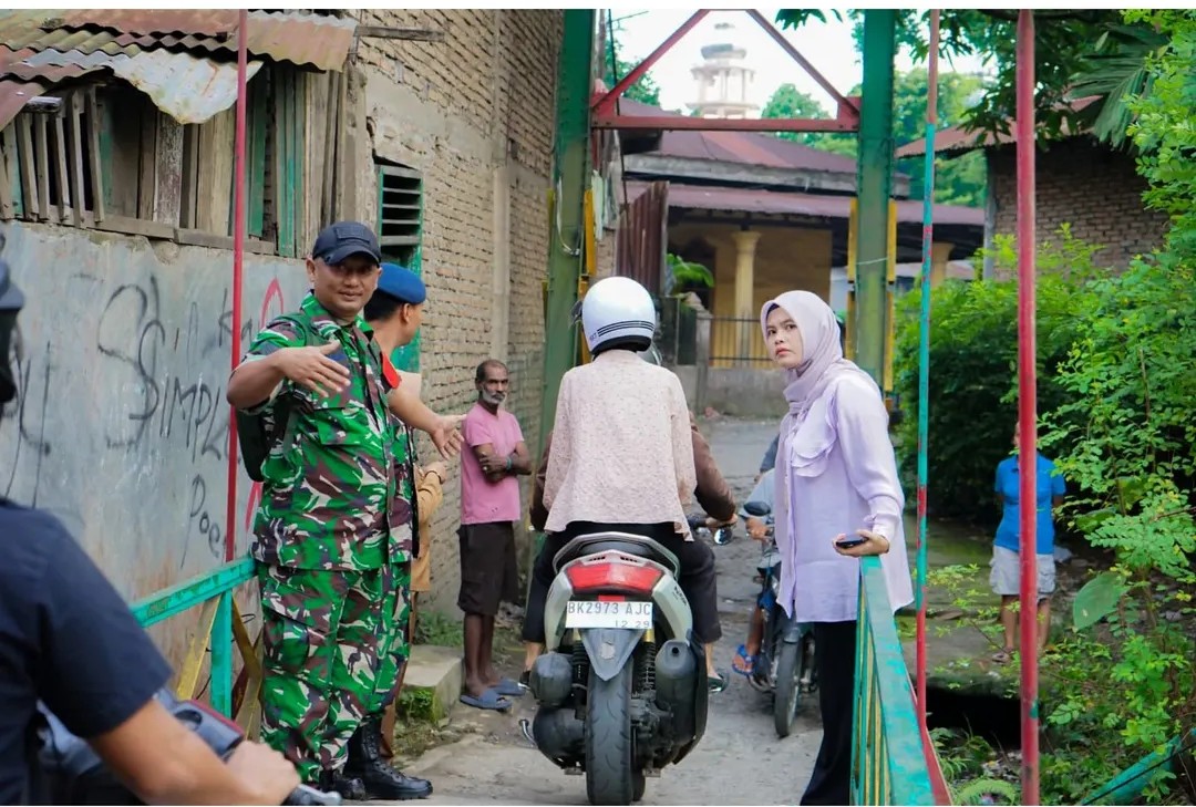 Kecamatan Medan Polonia bersama 4 Pilar laksanakan himbauan kepada pelintas jembatan Panigara